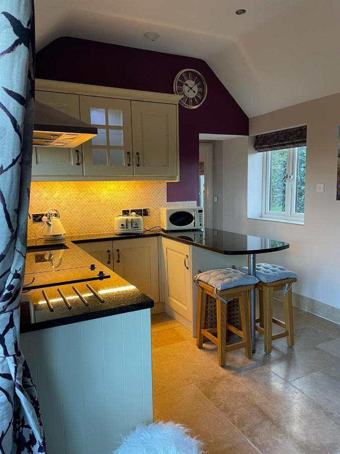 Wisteria Cottage - Hillside Holiday Cottages, Cotswolds Warmington Dış mekan fotoğraf