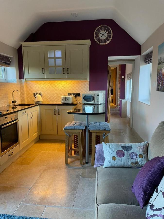 Wisteria Cottage - Hillside Holiday Cottages, Cotswolds Warmington Dış mekan fotoğraf