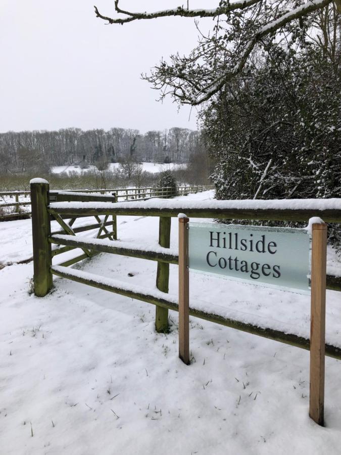 Wisteria Cottage - Hillside Holiday Cottages, Cotswolds Warmington Dış mekan fotoğraf