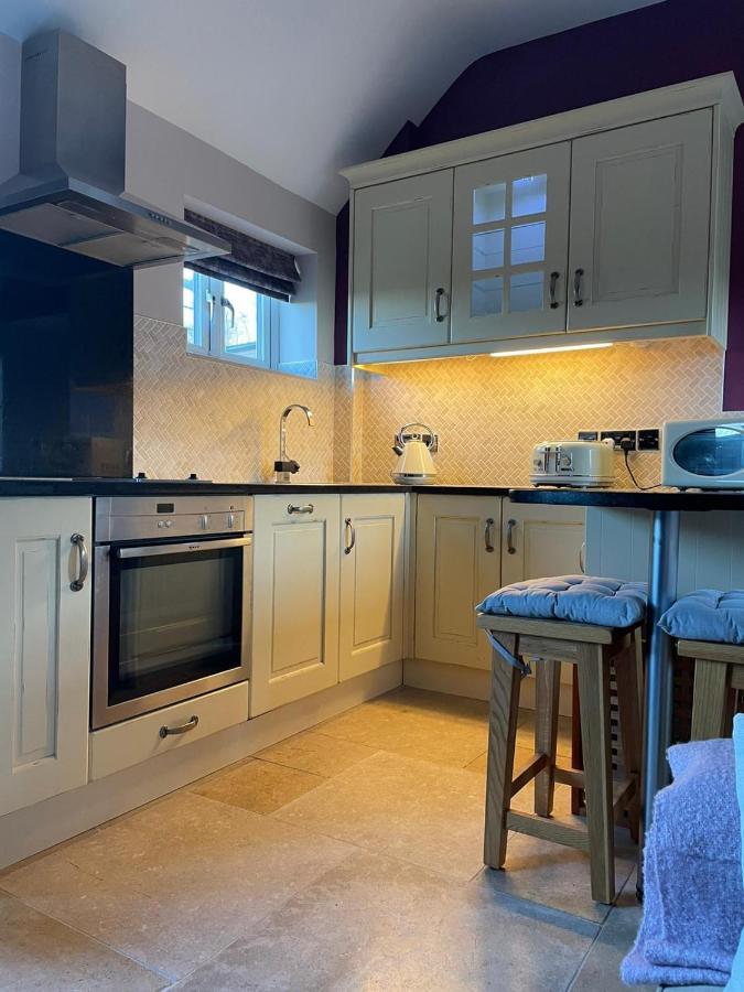 Wisteria Cottage - Hillside Holiday Cottages, Cotswolds Warmington Dış mekan fotoğraf